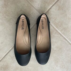 Life Stride Women's Classic Black Loafers